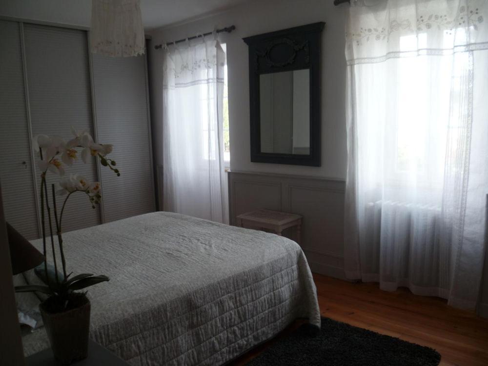 La Tonnelle Fleurie Chambres D'Hotes Sainte-Soulle Экстерьер фото