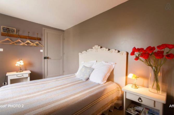 La Tonnelle Fleurie Chambres D'Hotes Sainte-Soulle Экстерьер фото